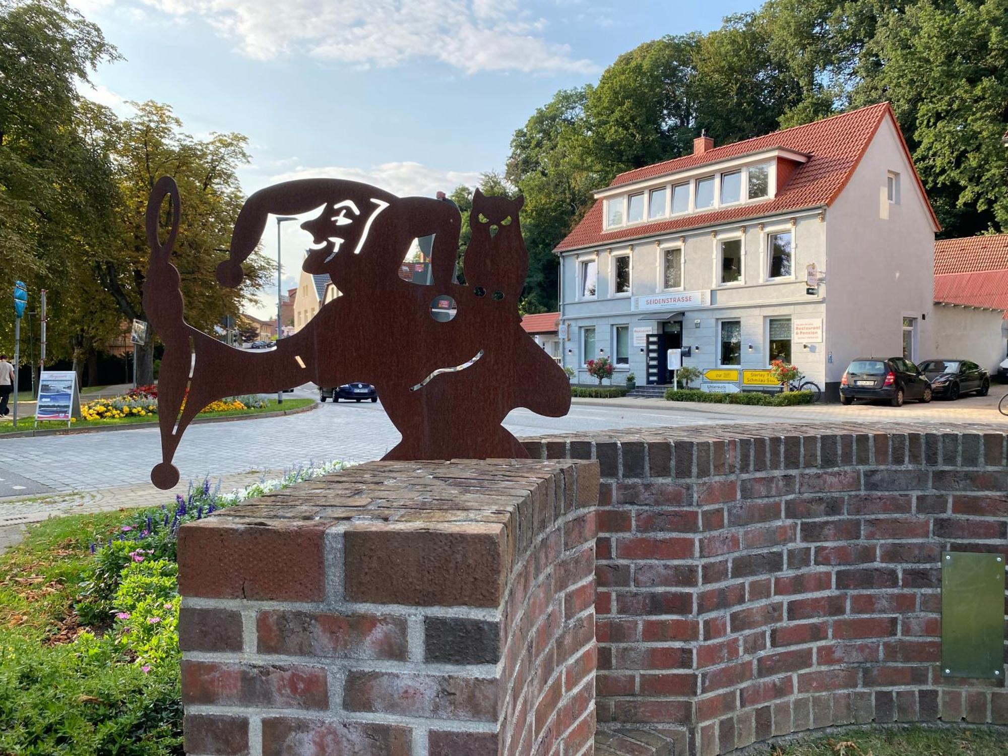 Seidenstrasse Hotel & Restaurant Mölln Exteriör bild